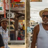 Gente en la calle en Bocas del Toro, Panamá