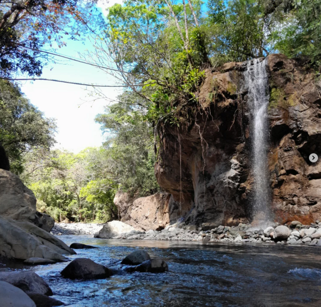 Cascada en Caldera, Panama